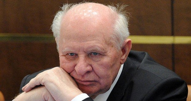 Егор Строев: «Парламент спас Россию»